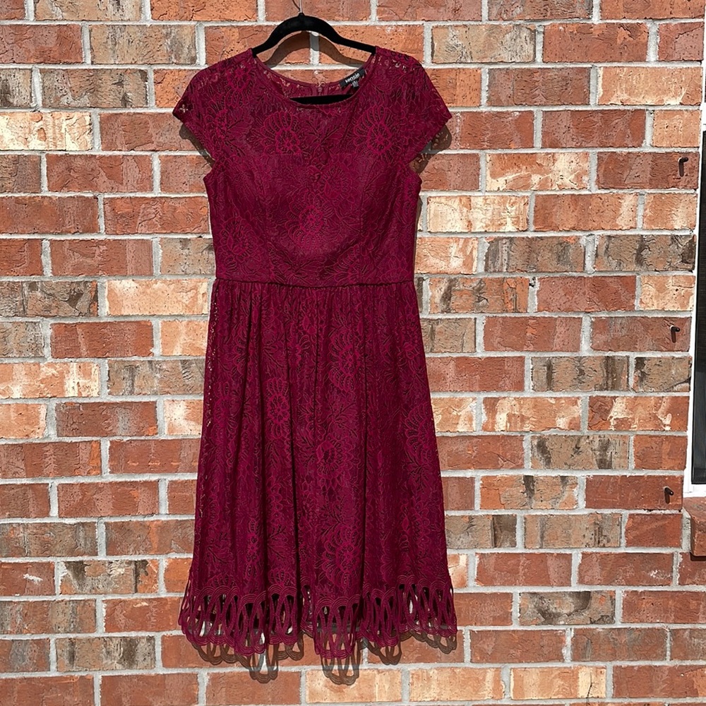 Kensie Size 8 Dress lined lace cap sleeve beautiful details Rear Zipper - Picture 1 of 13
